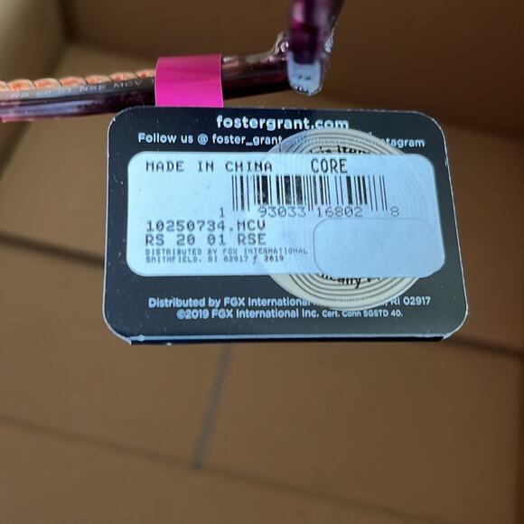 Foster Grant MaxBlock Sunglasses Purple Gold - Picture 7 of 8